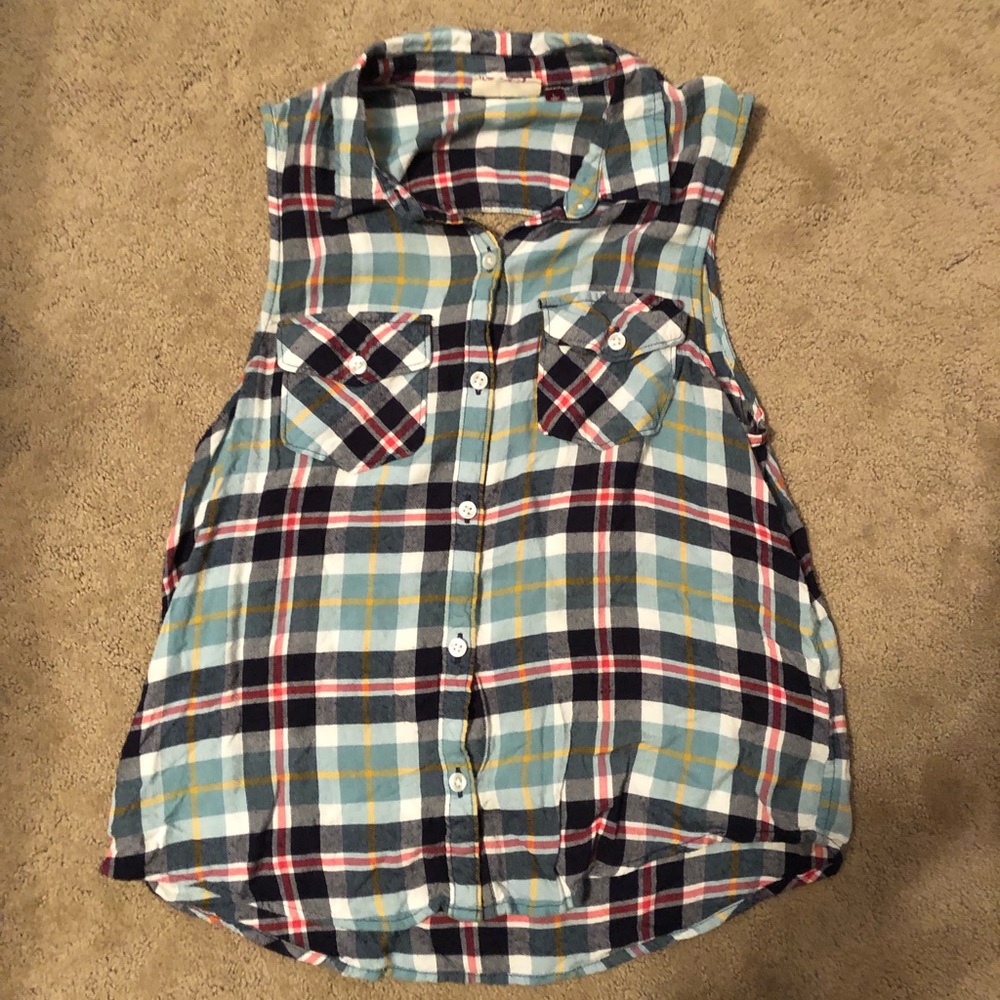 Flannel tank top with opening in back